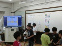 道徳で自分の考えや気持ちを交流している様子