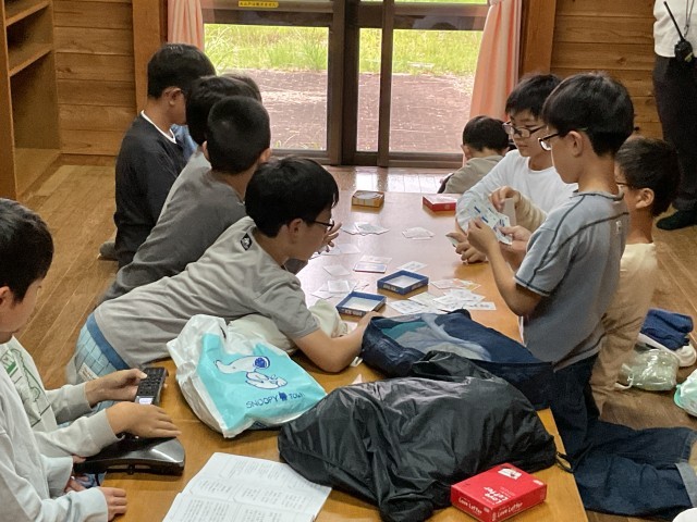 山の家の部屋で