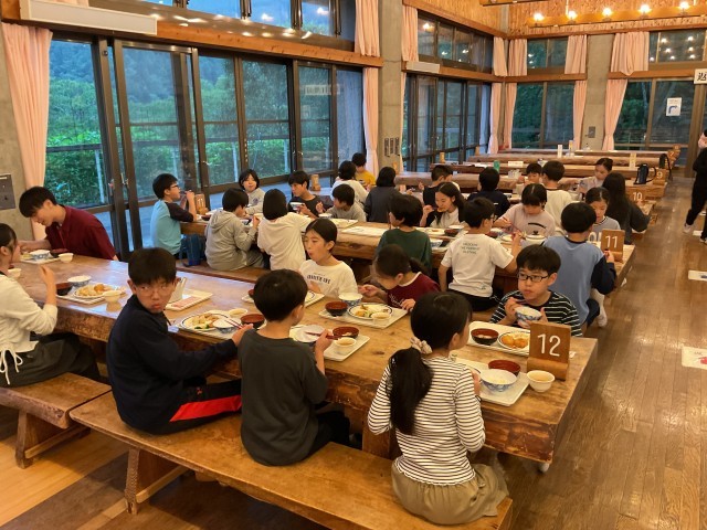 夕食の様子