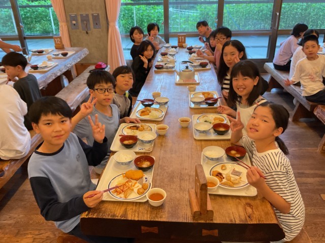 夕食