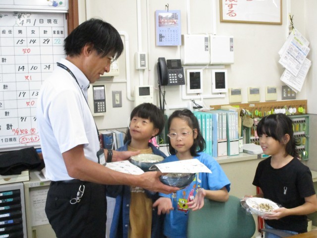 職員室にもお裾分けしました。