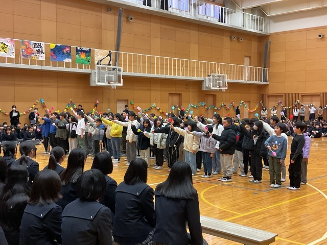 ３年からは、歌とお花のプレゼント