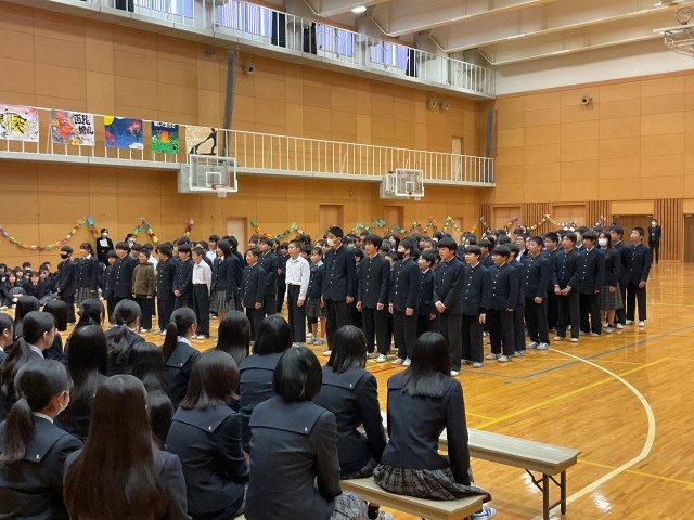 その後、しっとりと歌い上げました