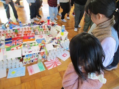 自分たちの人形を並べてみました