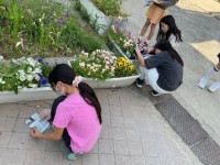 ①花壇にて