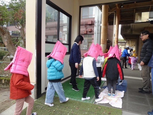 上靴をマットできれいに