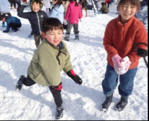 雪遊び