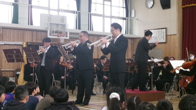 「トランペットの休日♪」