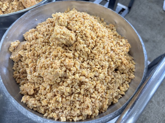 ひきわり大豆を使いました。