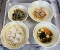 小さく切った筍・にんじん・とうふ