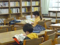 本の世界に集中★