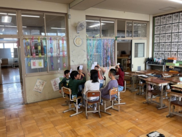 楽しく遊ぶ様子