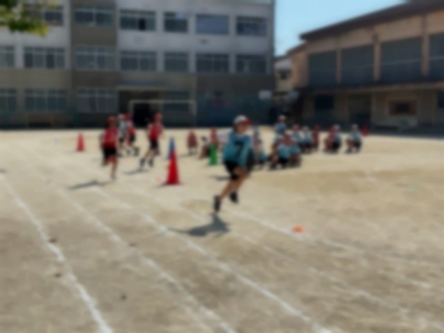 高学年リレーの練習