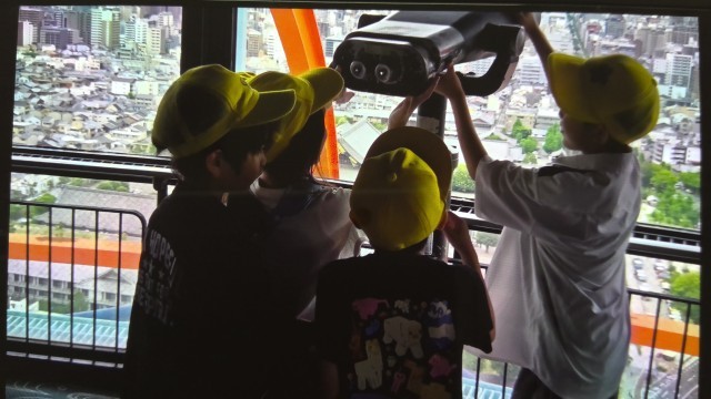 京都タワーでの見学の様子
