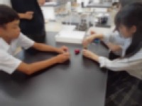 糖に反応し色が変わった様子