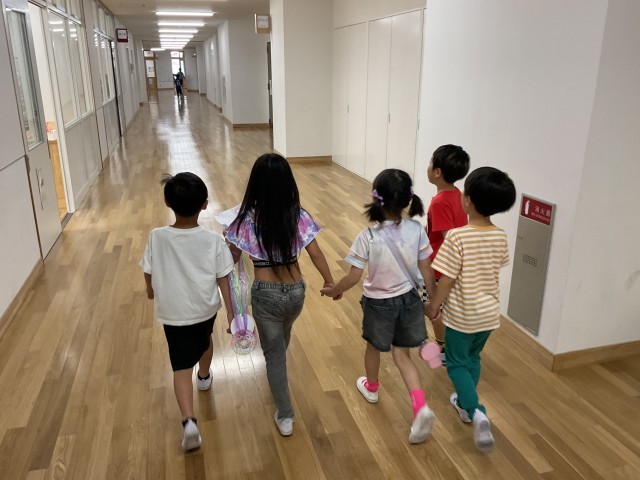 栄桜小中学校は広いな、大きいな！