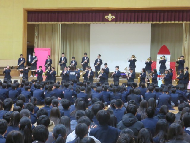 吹奏楽部の演奏