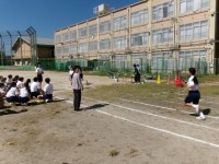 全員リレーを練習する様子