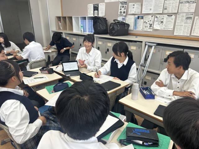 発表の様子①
