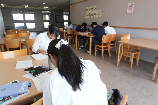 自習の様子３