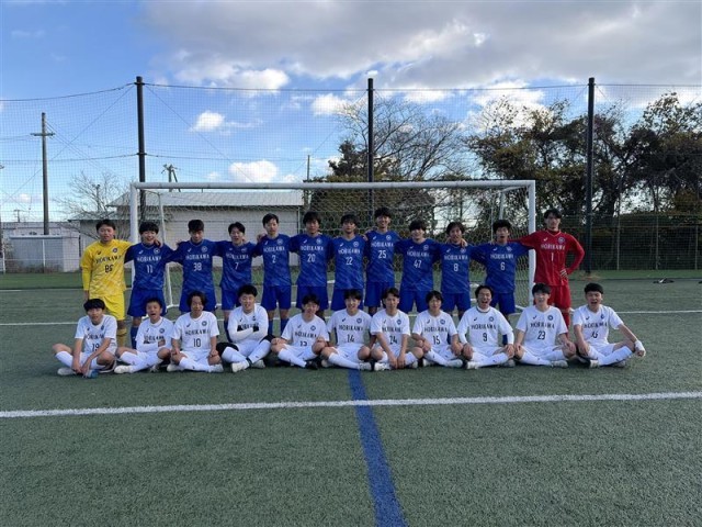 チームで記念撮影