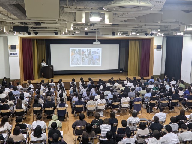 生徒からの発表の様子