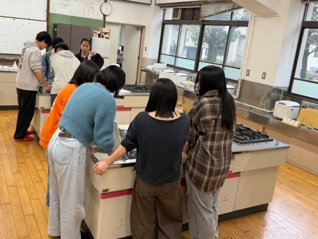 調理している様子です