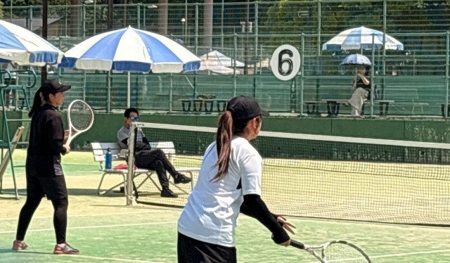 ダブルス　3年2組 松本　2年1組 相原
