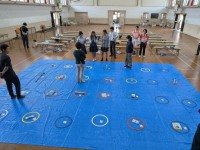 防災すごろくゲームを行う様子