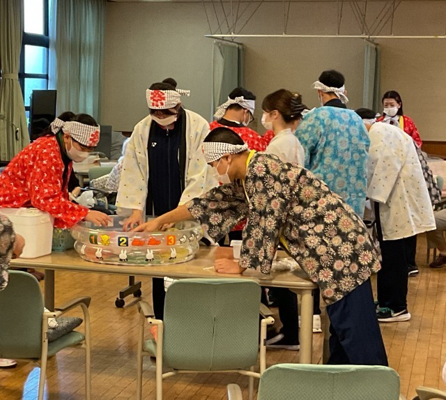ヨーヨー釣りの準備中