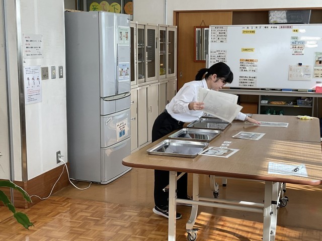 厨房を準備中