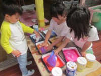 障子紙を染めたよ