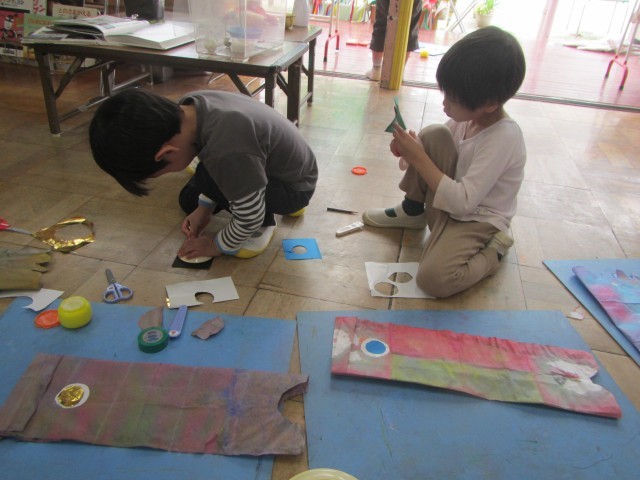 目玉づくりに夢中