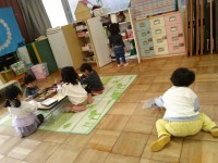 「何しよかな～。」