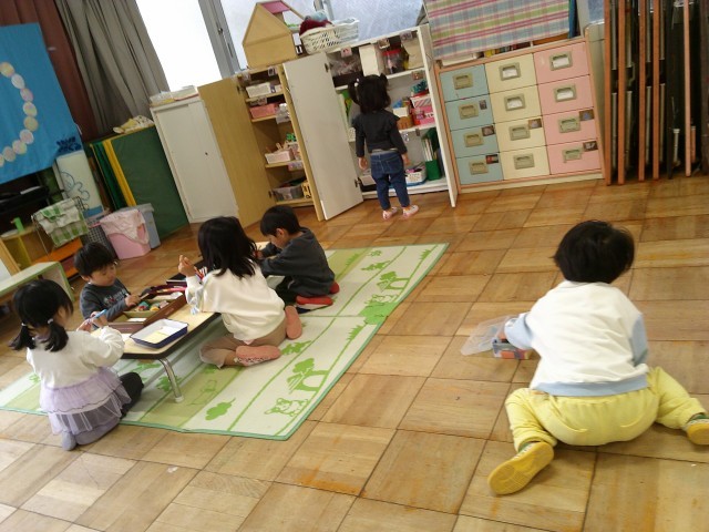 「何しよかな～。」